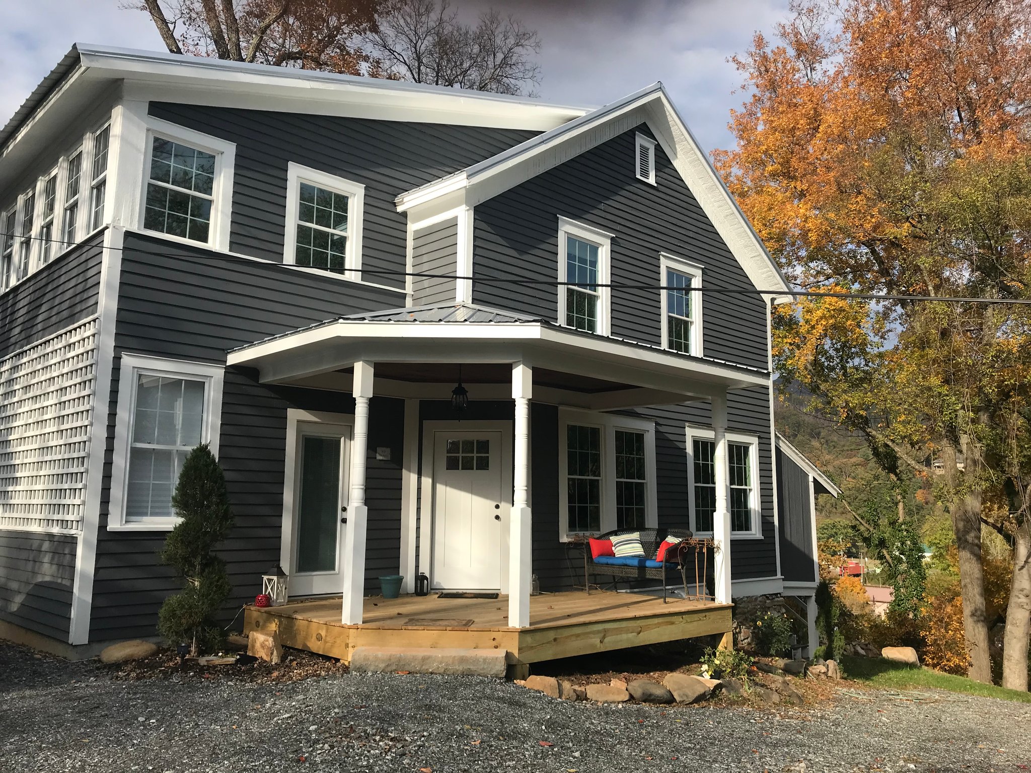 Hot Springs House: 89 Hill St
