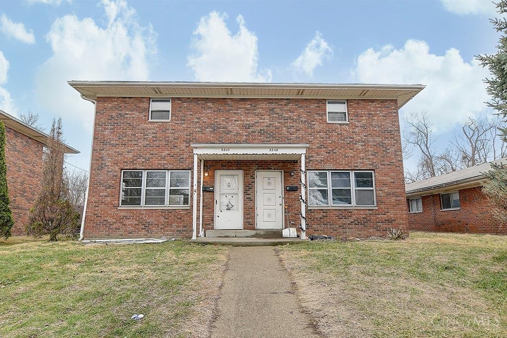 Middletown Townhome: 3210 Beatrice Dr