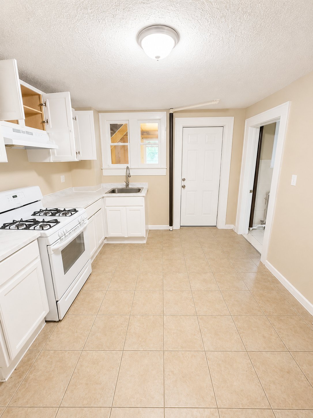 Newark Apartment: 14 Nursery St