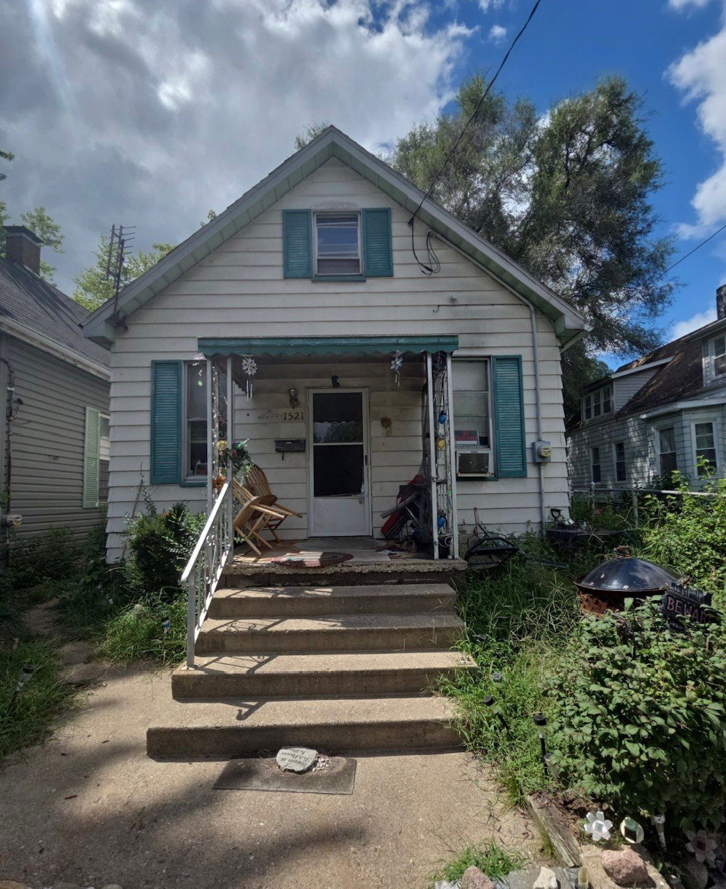 Peoria House: 1521 S Westmoreland