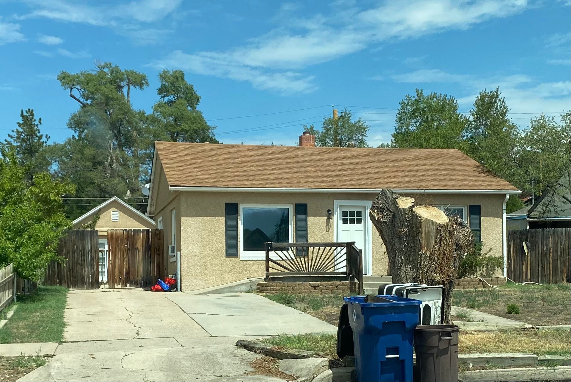 Pueblo House: 707 W 16th St