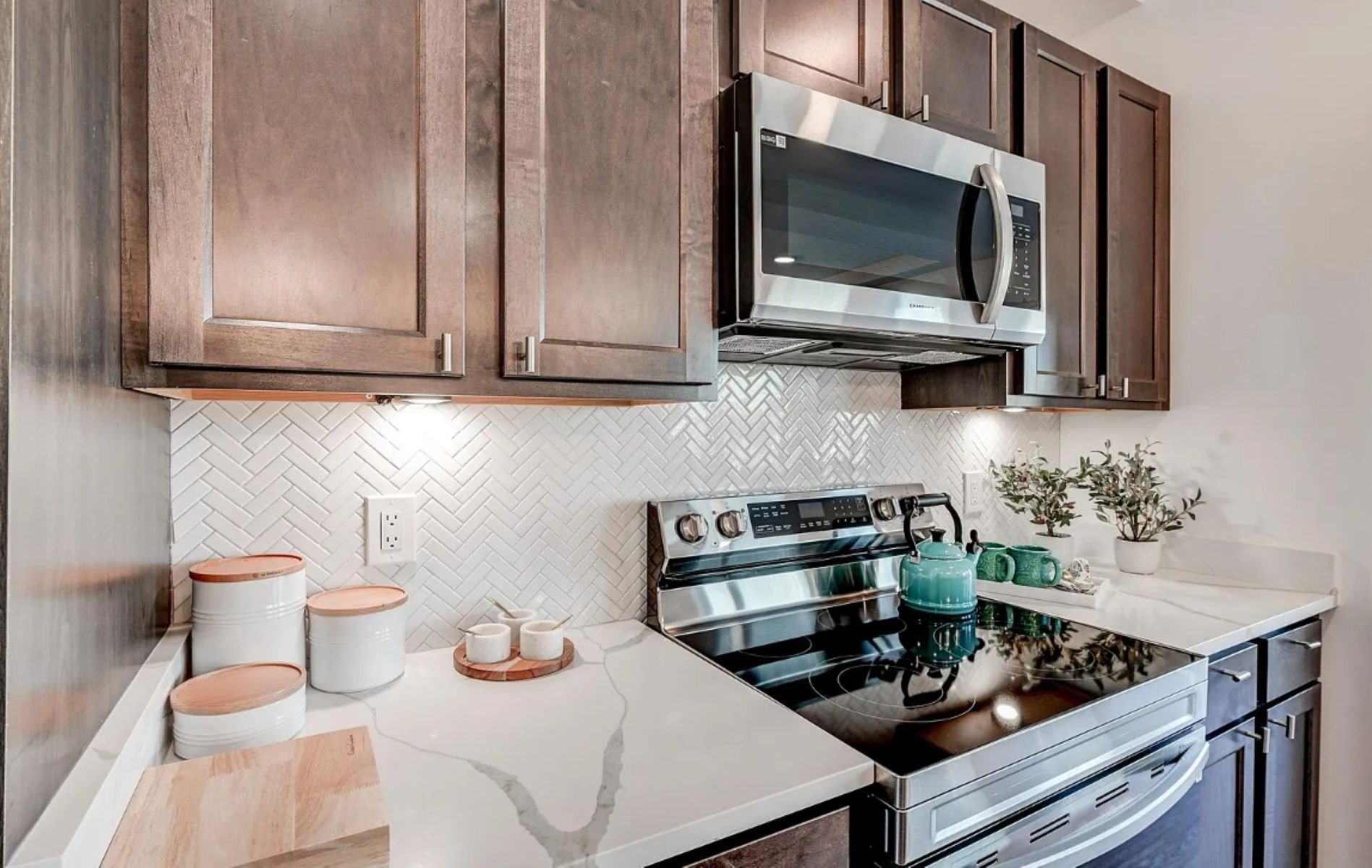 Baltimore Apartment: 601 S Broadway