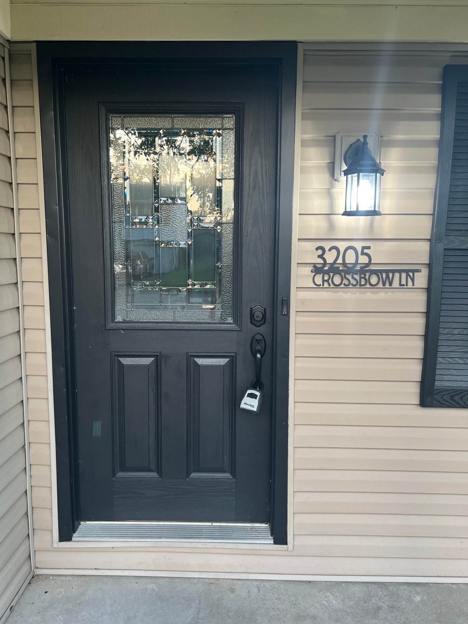 Evansville House: 3205 Crossbow Ln