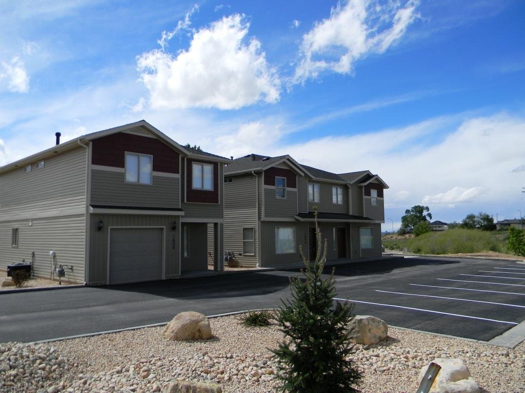 Cedar City Multiplex: 1656 W Harding Ave