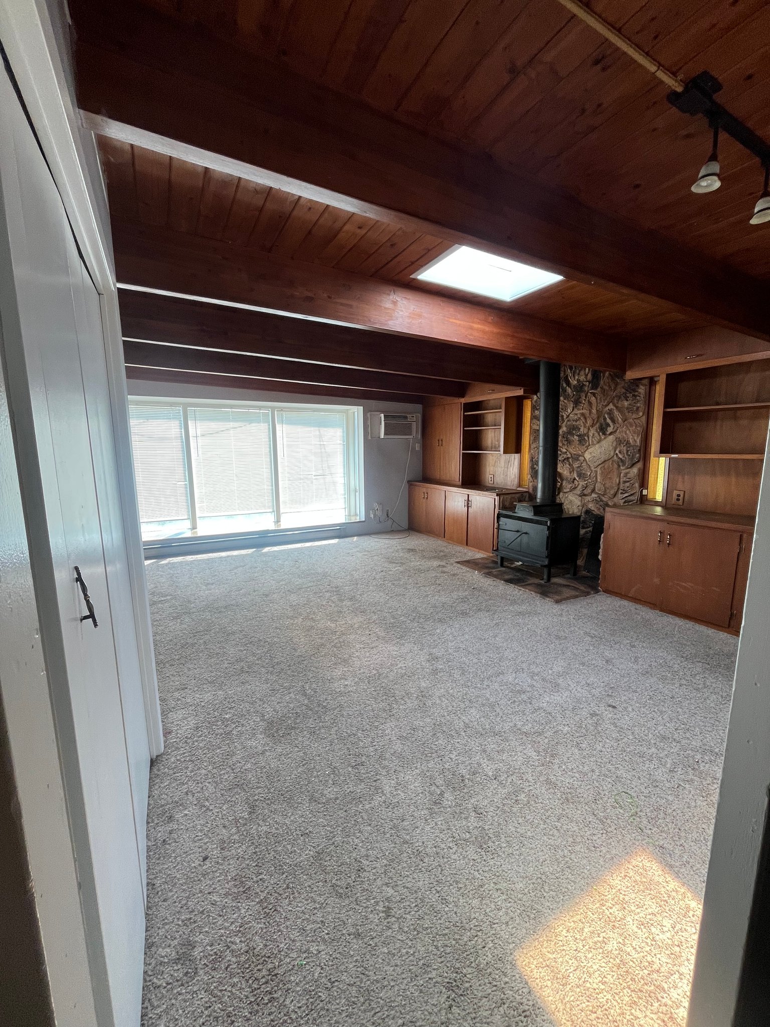 Quincy House: 16031 Road 10.7 NW