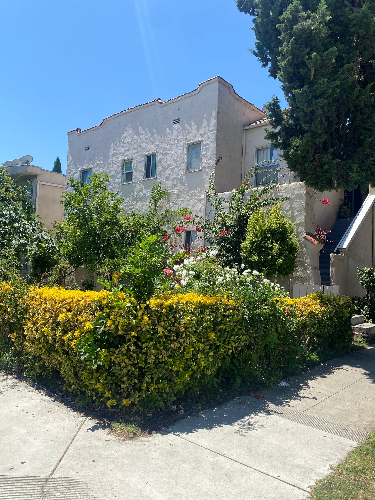 Glendale Apartment: 1140 E Maple St