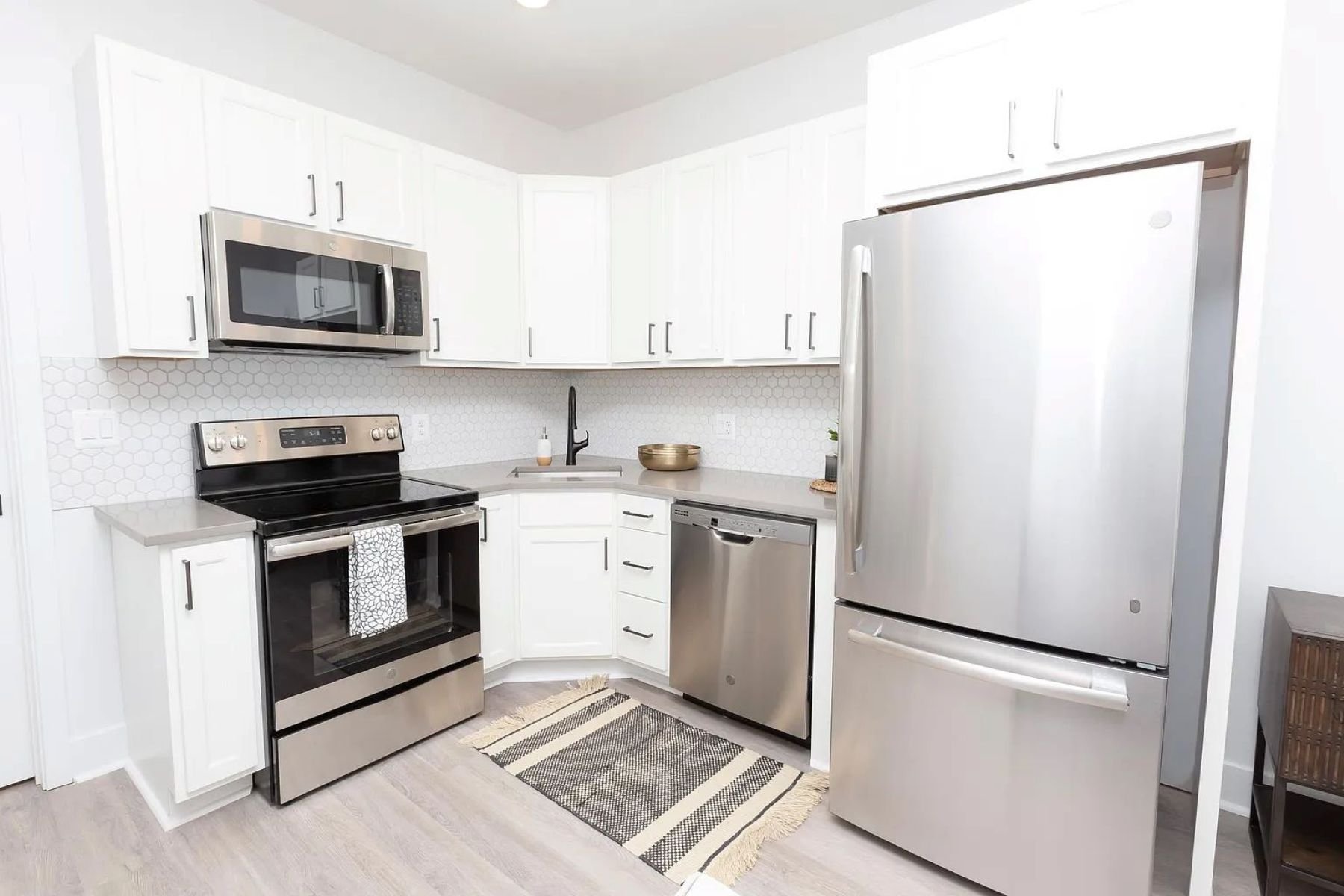 Baltimore Apartment: 1742 Fleet Street
