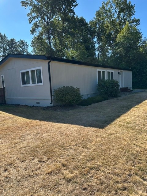 Arlington House: 19525 23rd Ave NE