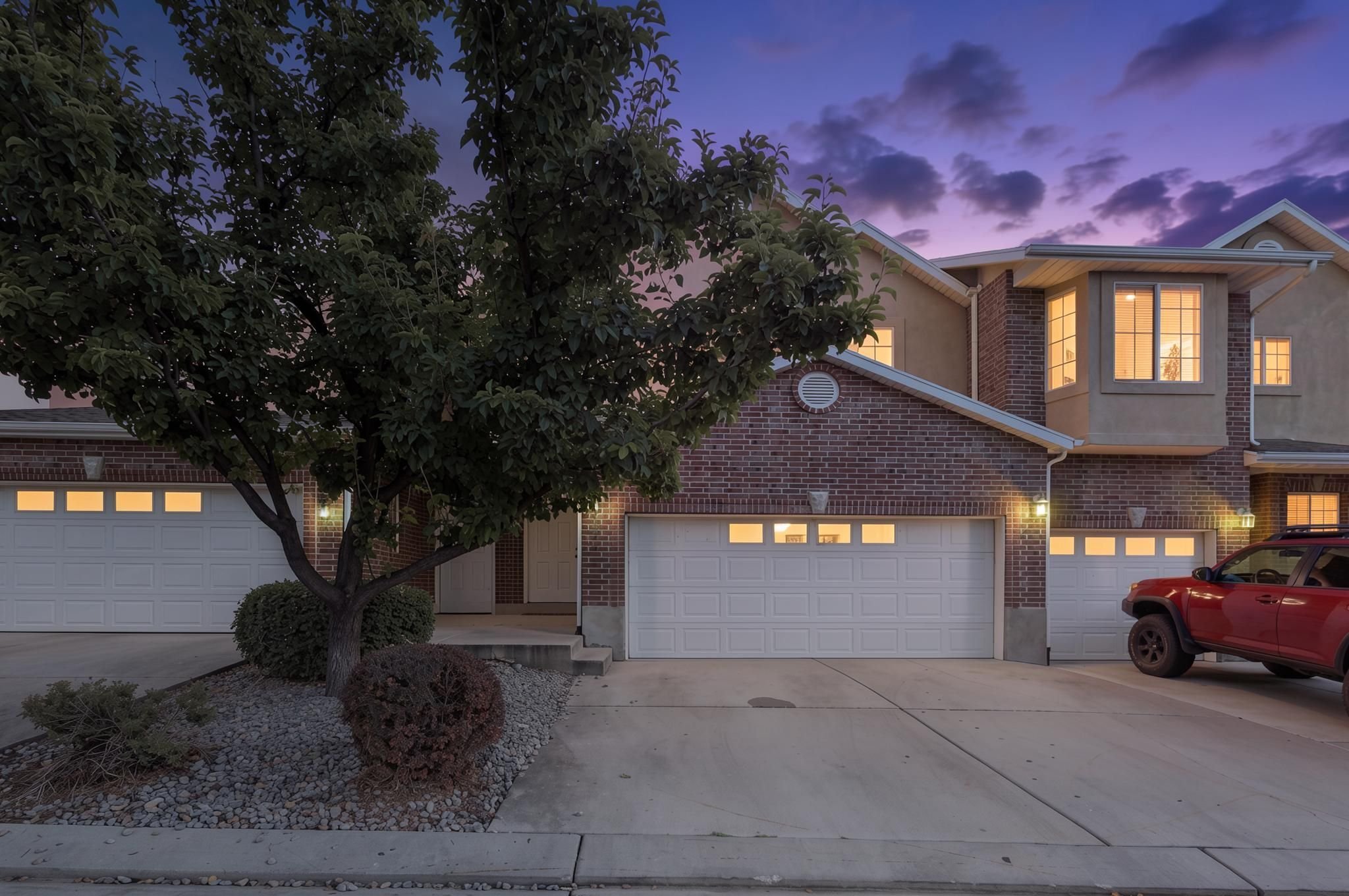 South Jordan Townhome: 3878 Sage Meadow Dr