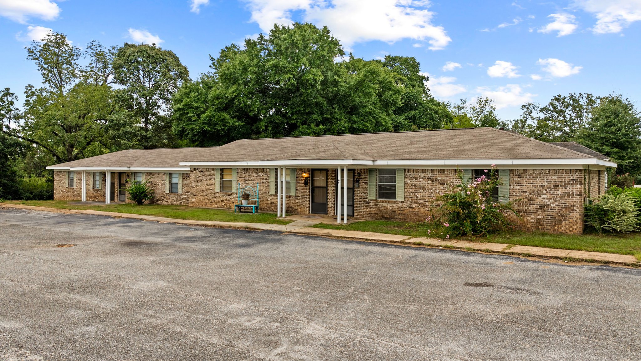 Monroeville Apartment: 292 W Claiborne Street