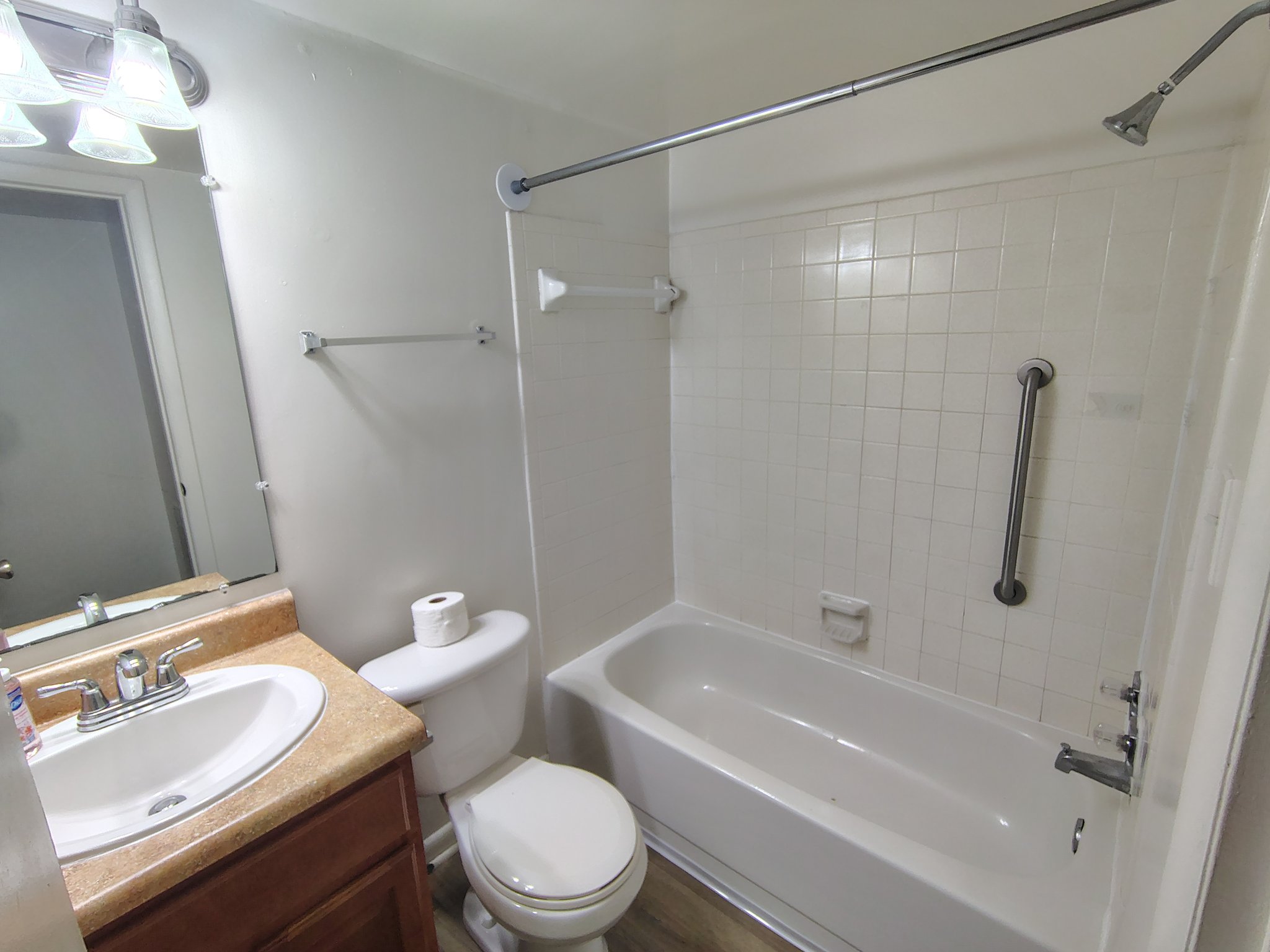 Lynchburg Apartment: 600 Reusens Road