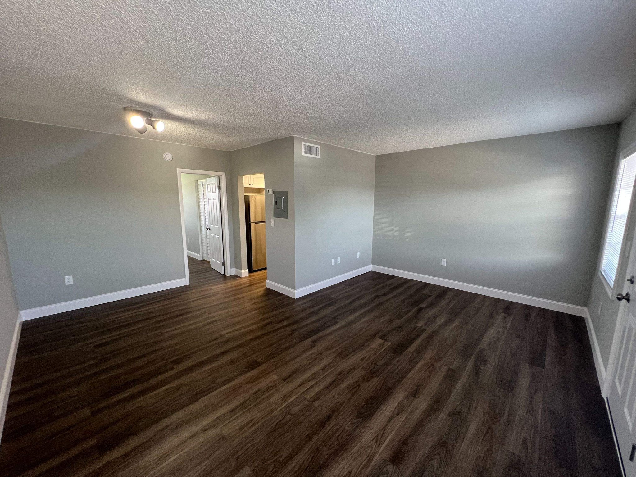 MIAMI Apartment: 2605 NW 135 STREET