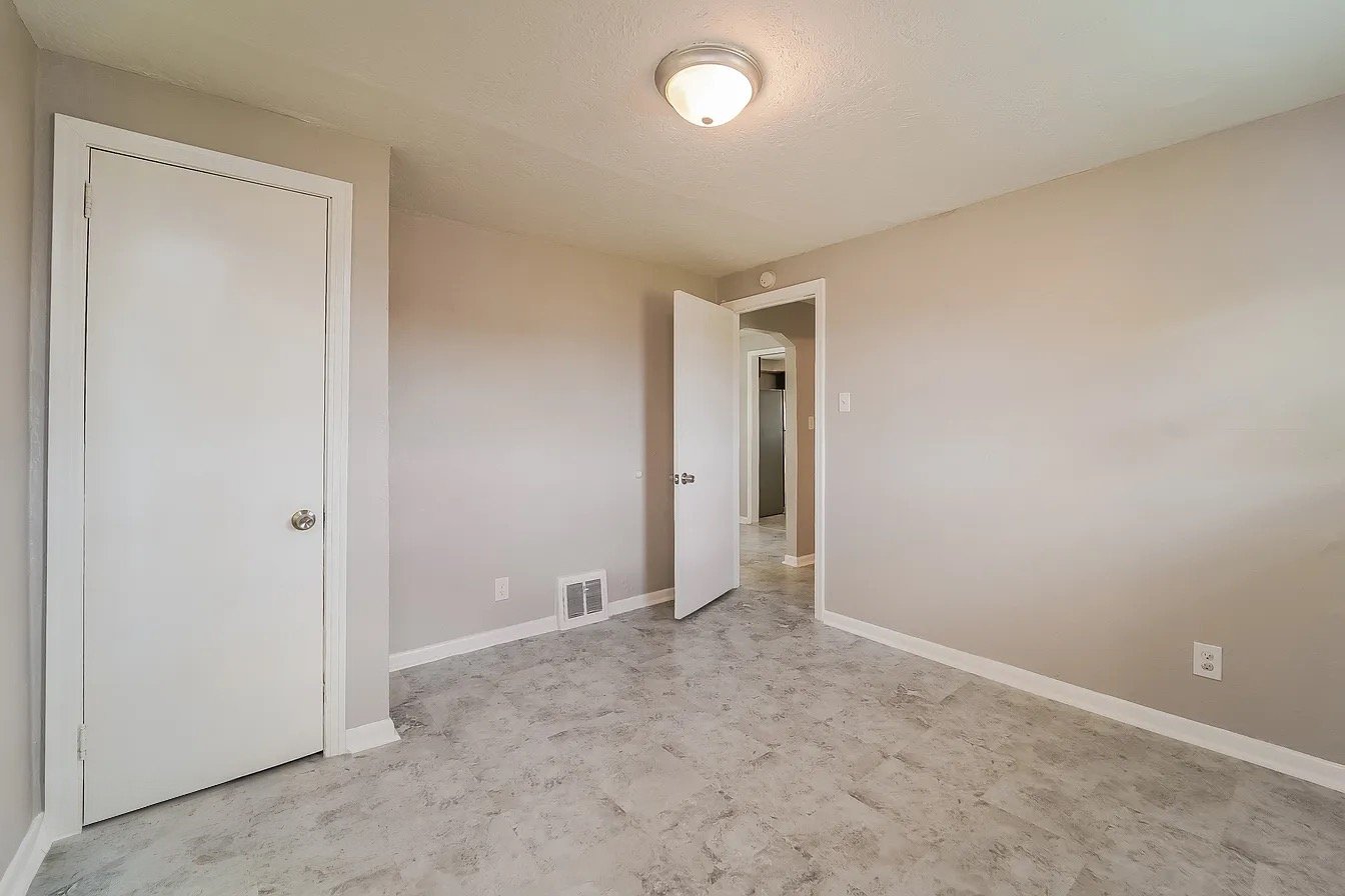 North Huntingdon House: 2210 Guffey Rd