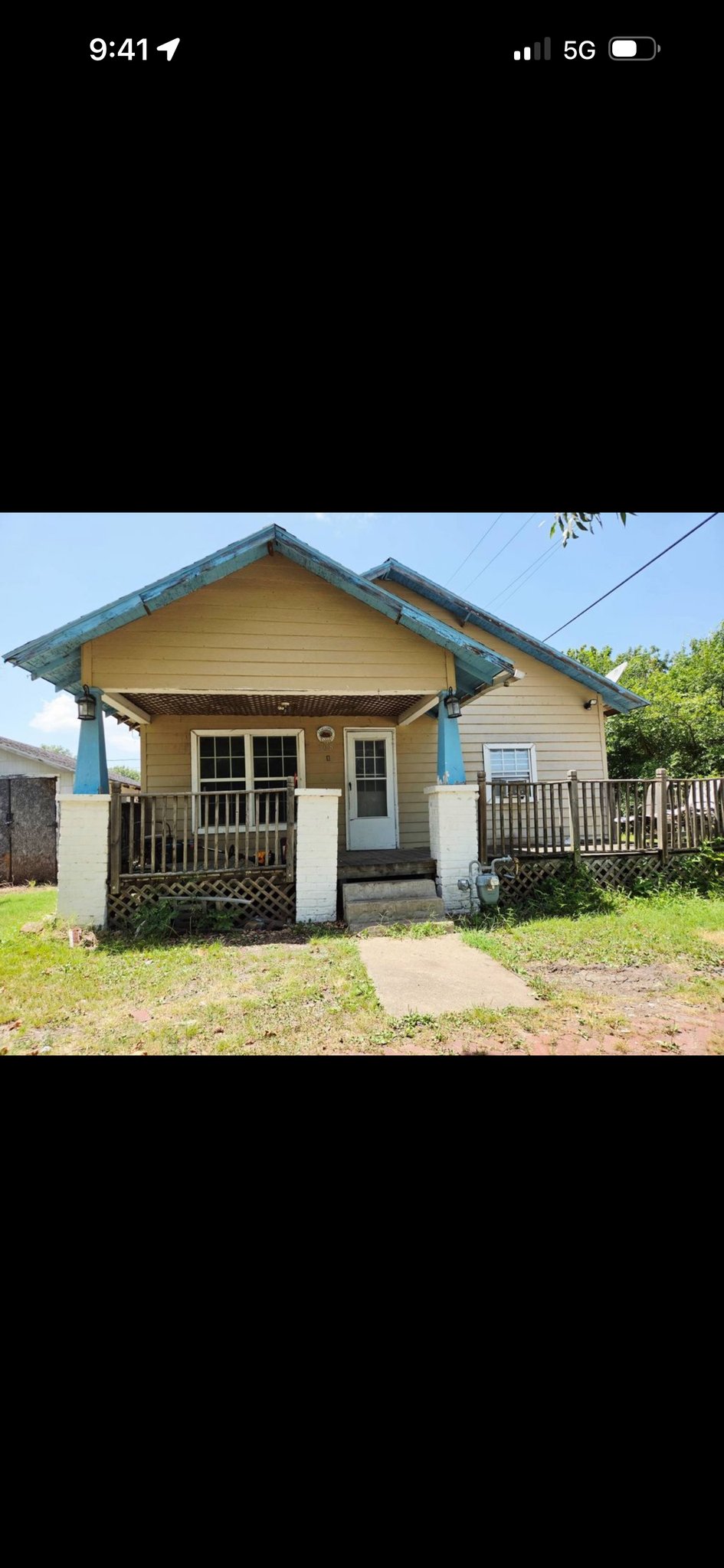 Coffeyville House: 308 S Willow St