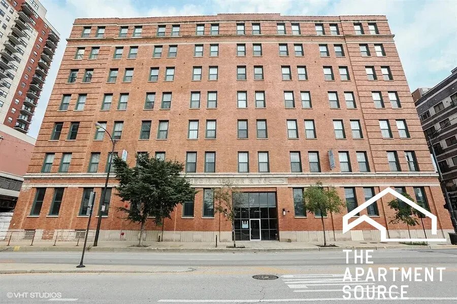Chicago Apartment: 1545 South State Street #502 Chicago, IL 60605