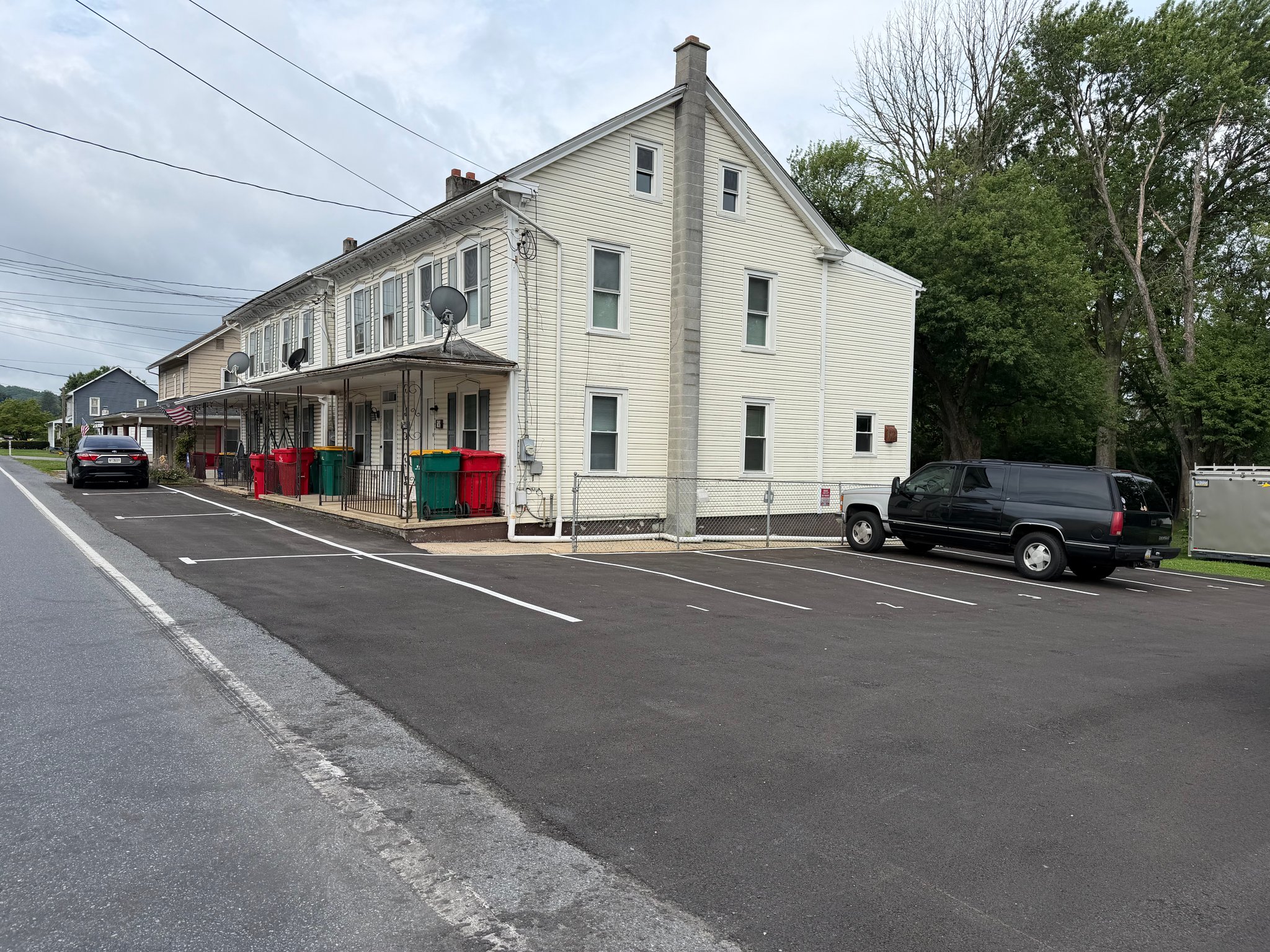 Sinking Spring House: 749 Fritztown Road