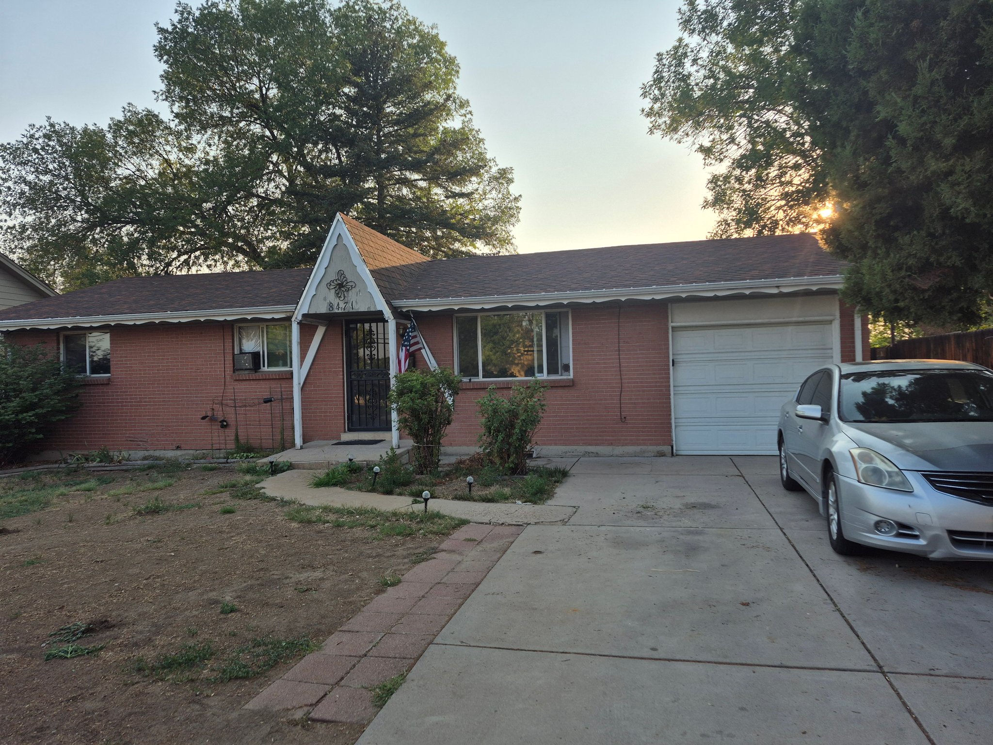 Denver House: 8471 Franklin St