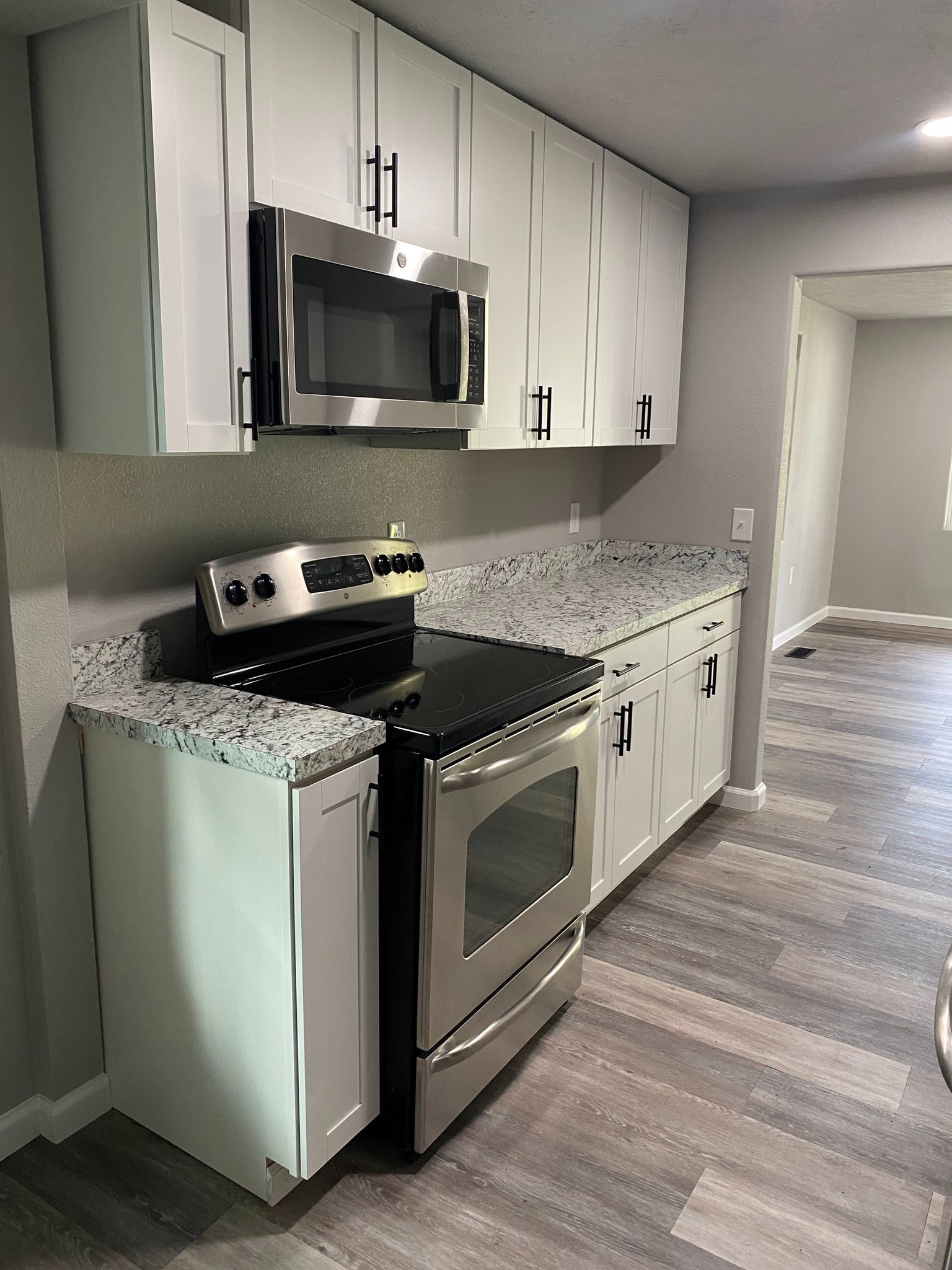 Salina House: 211 N 2nd St