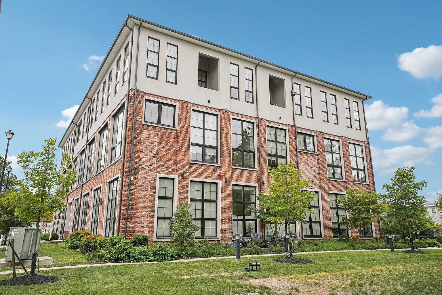 Mount Holly Apartment: 73 Washington St