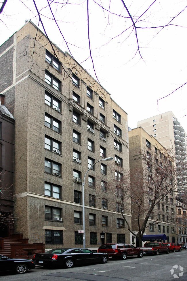 New York Apartment: West 68th Street and Central Park West