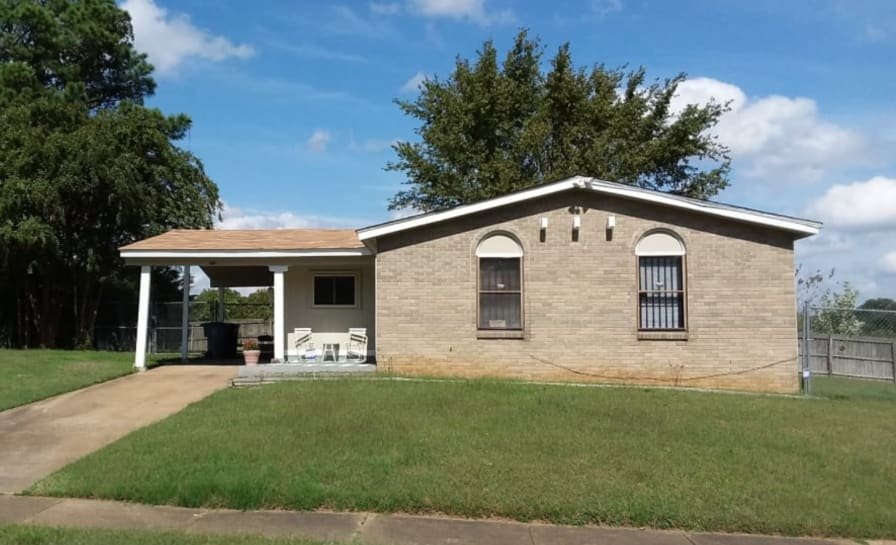 Memphis Single Room: 872 Shadowline Drive-ROOM RENTAL