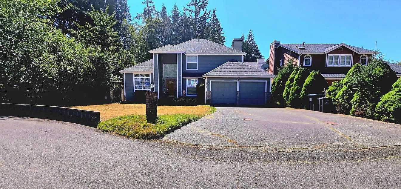Silverdale House: 13806 Chambana Pl NW