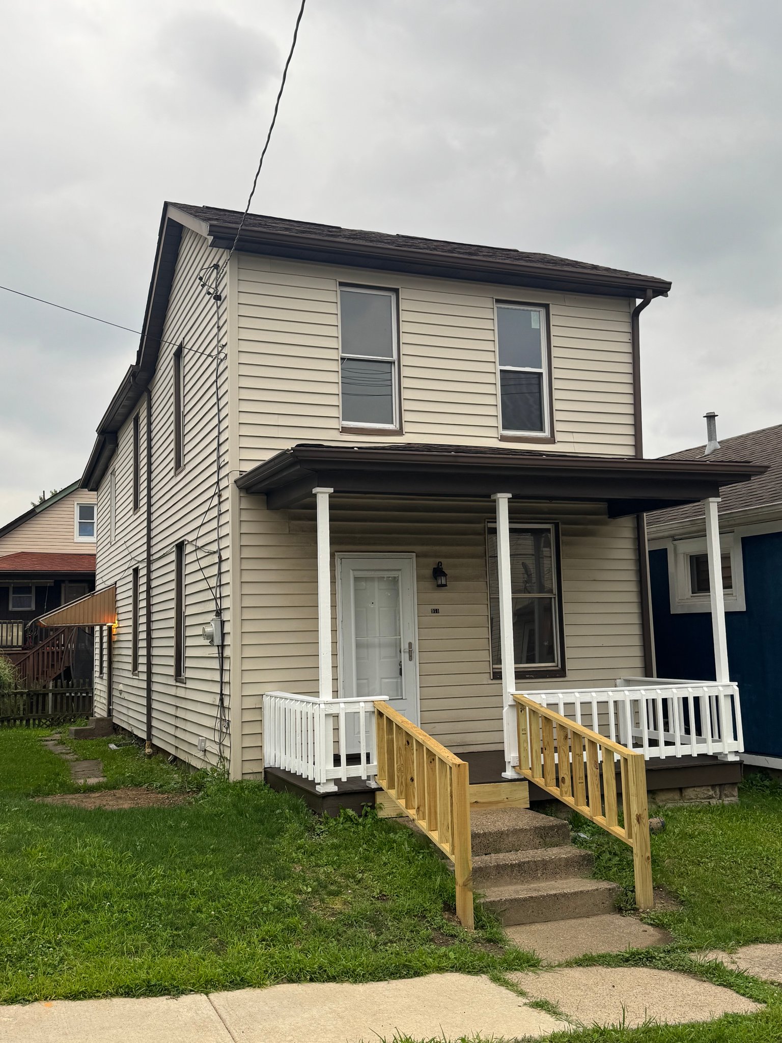 East McKeesport House: 911 Punta Gorda Ave