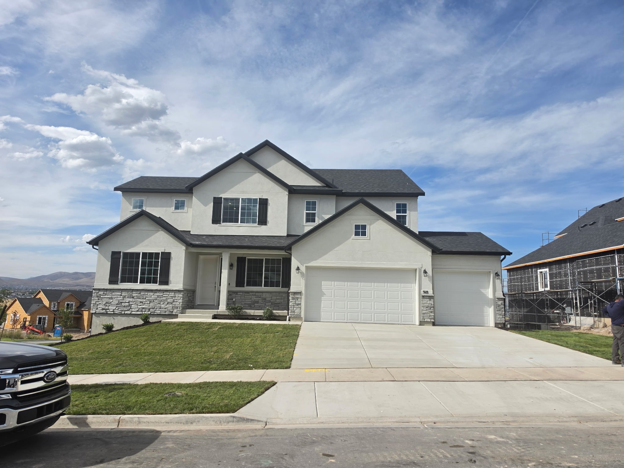 Saratoga Springs House: 918 West Brocket Street