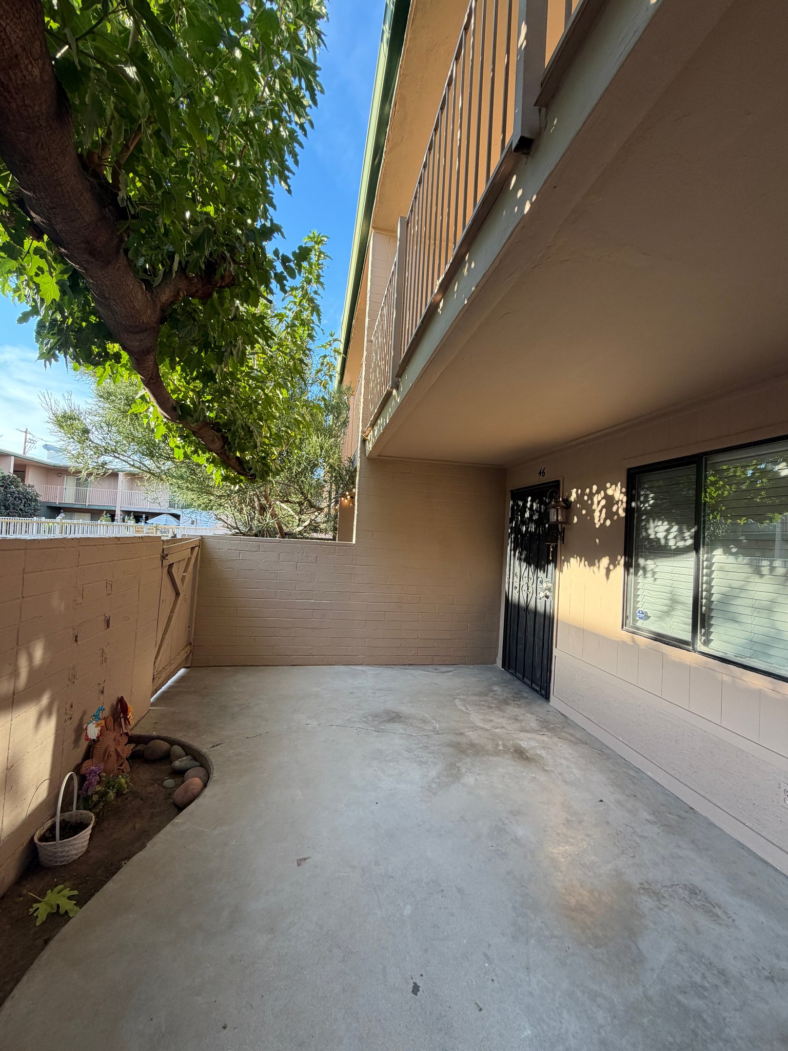 Phoenix Townhome: 6565 N 19th Ave