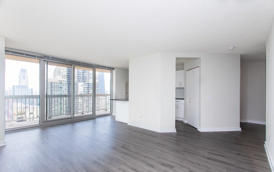 Chicago Condo: 599 N State St
