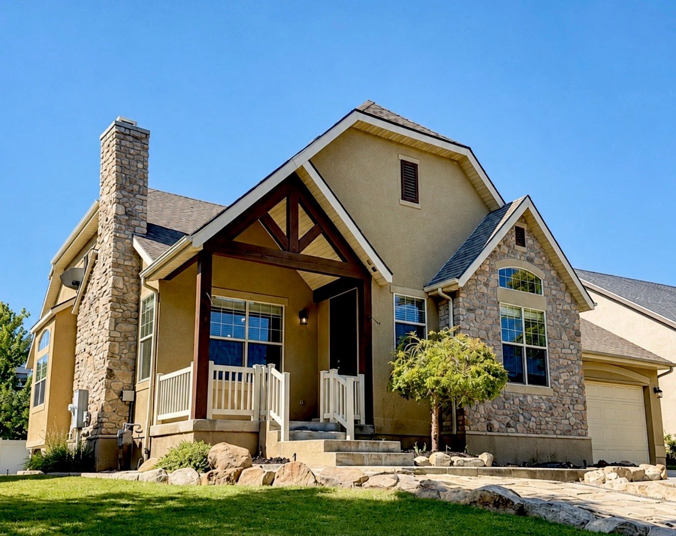 Mapleton House: 2049 W Sunflower Ln
