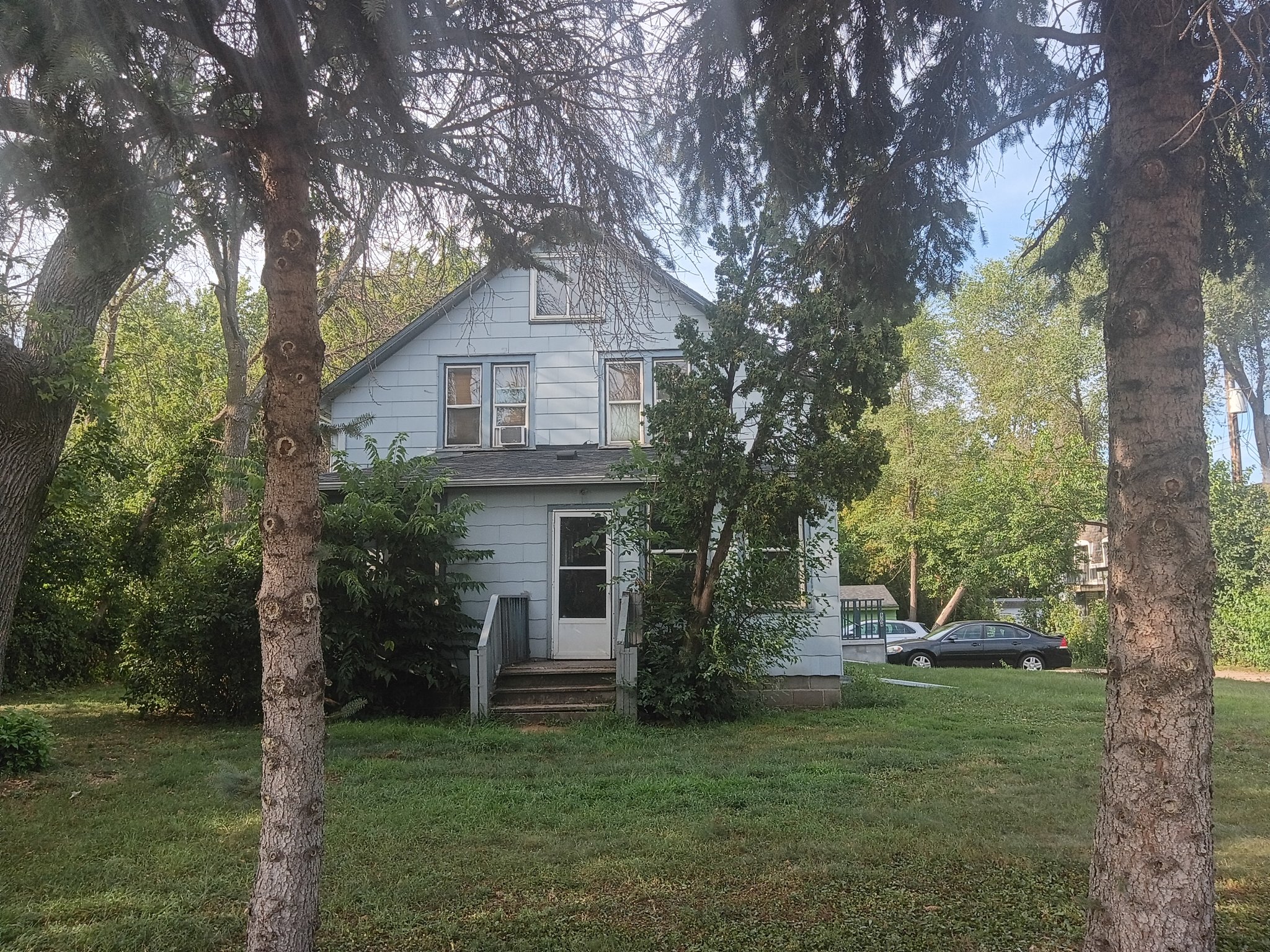 Minneapolis House: 6304 63rd Avenue North