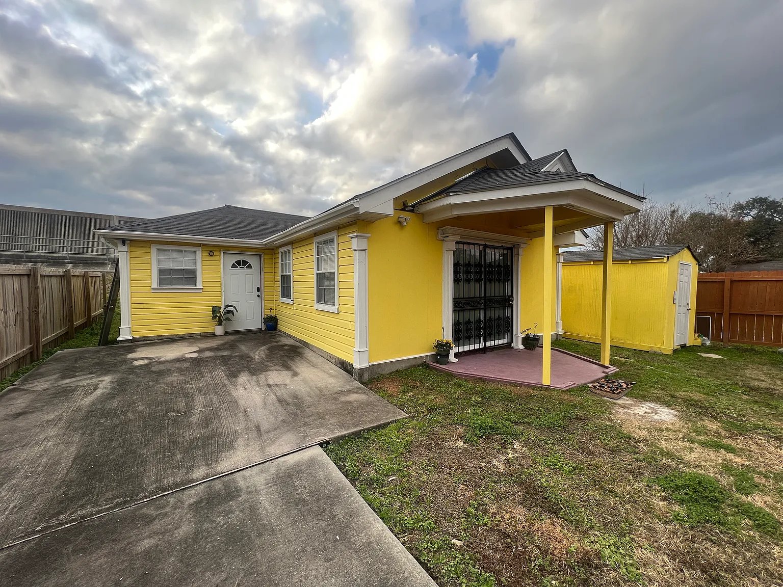 New Orleans House: 5506 Warrington Dr