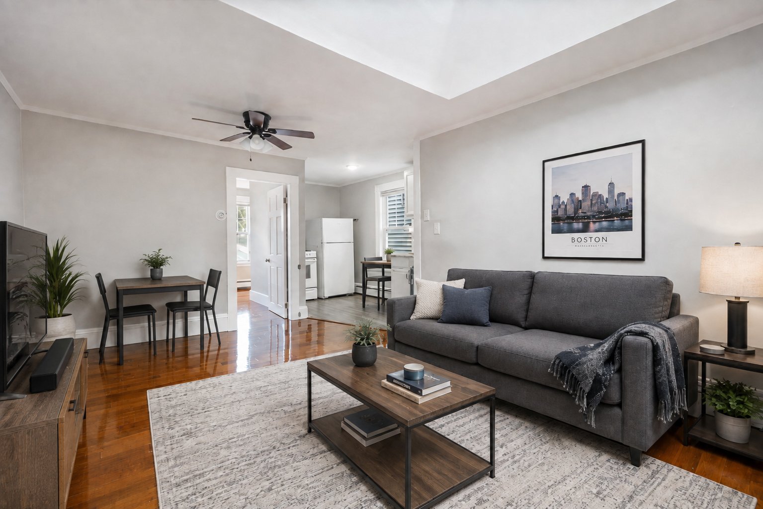 Beverly Apartment: 250 Rantoul Street