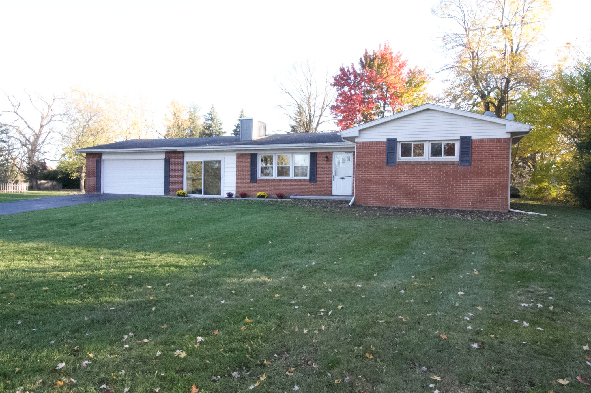 Sylvania House: 8253 Erie St