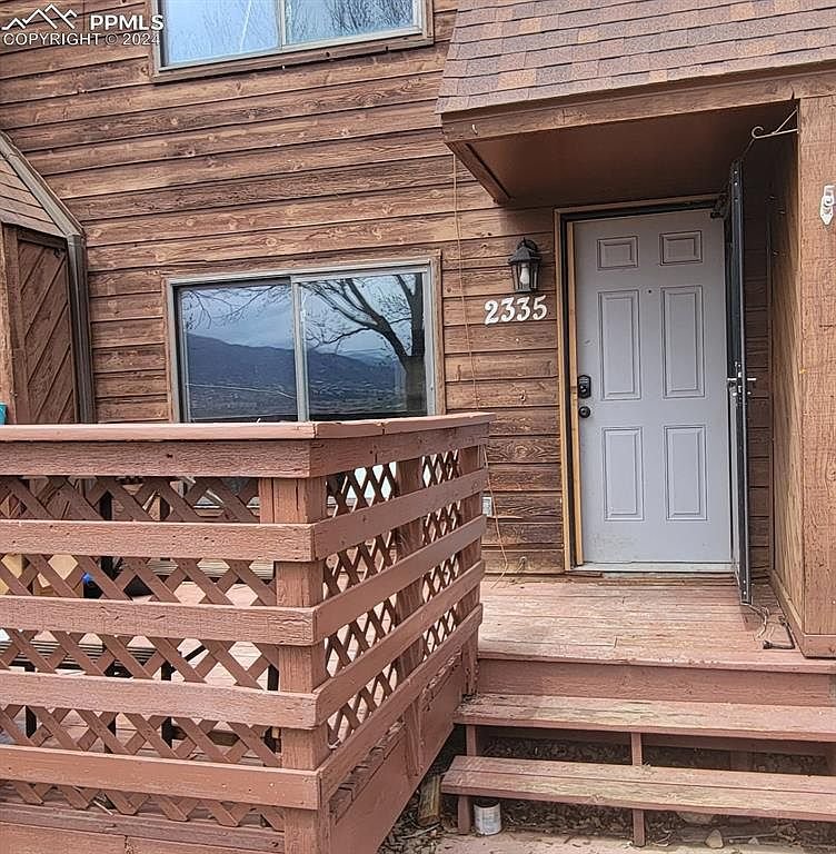 Colorado Springs Condo: 2335 Stepping Stones