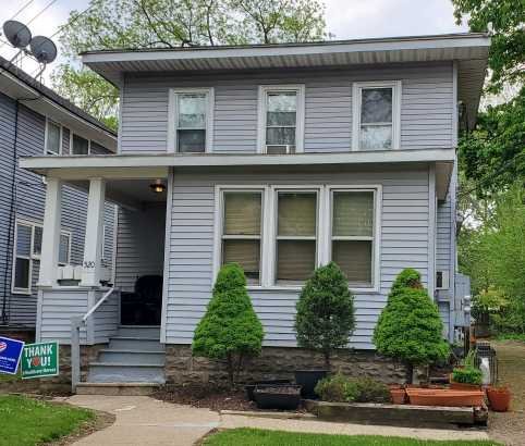 Kalamazoo Apartment: 520 Oak St.