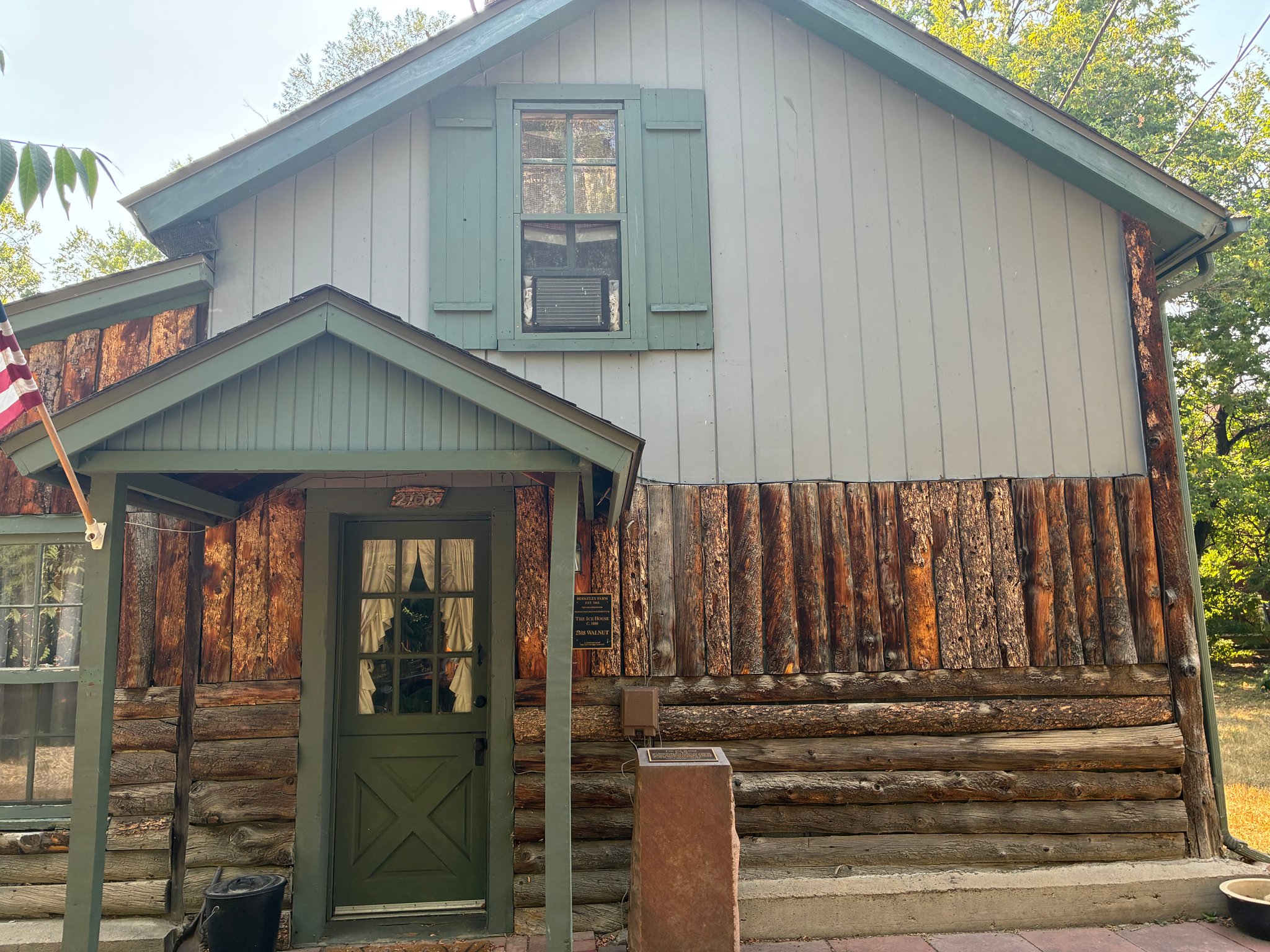 Boulder House: 2108 Walnut St