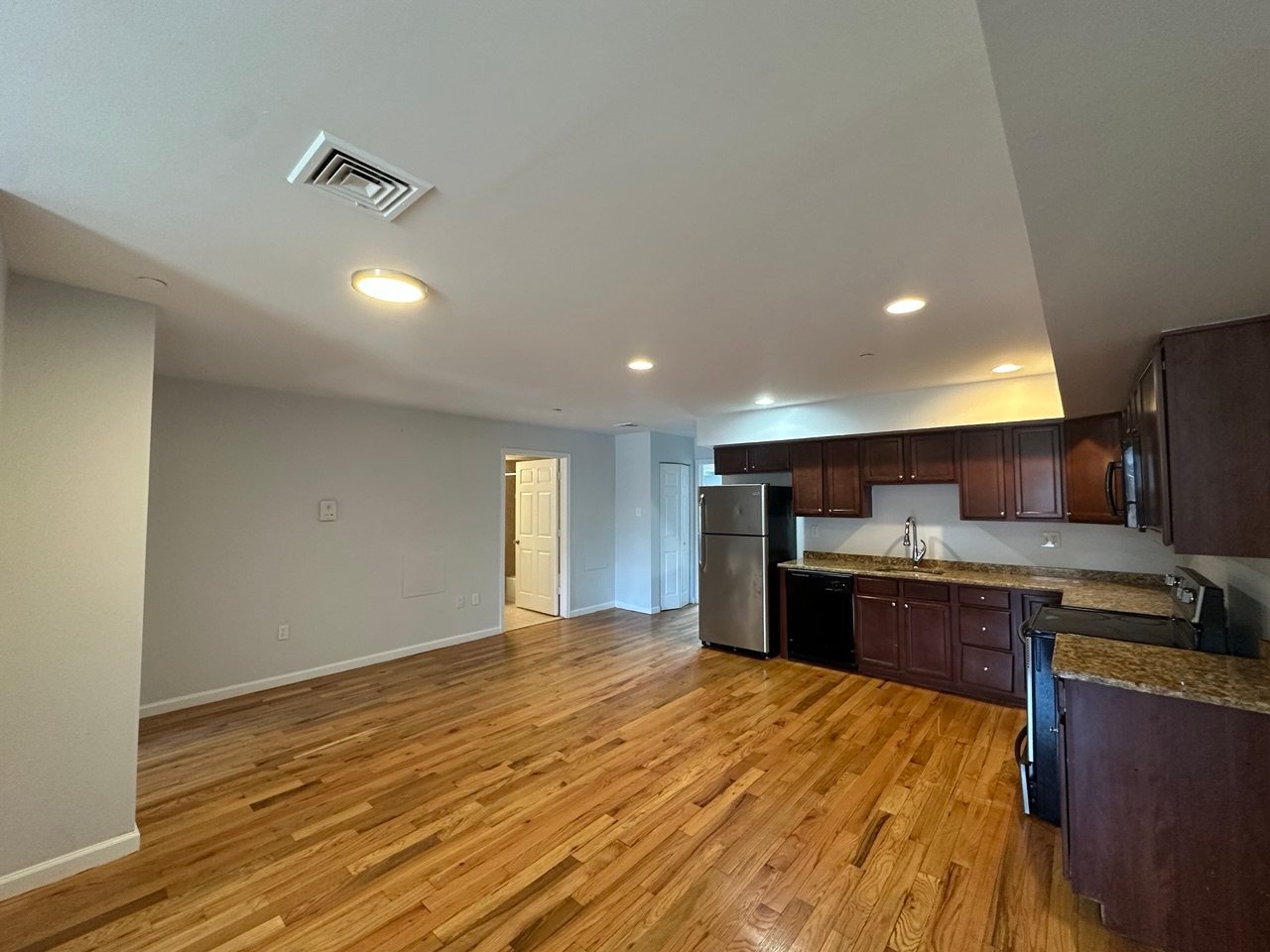 Philadelphia Apartment: 3429 N Sydenham St