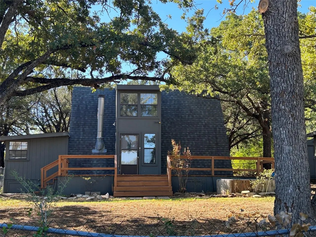 Granbury House: 702 Western Hills Trail
