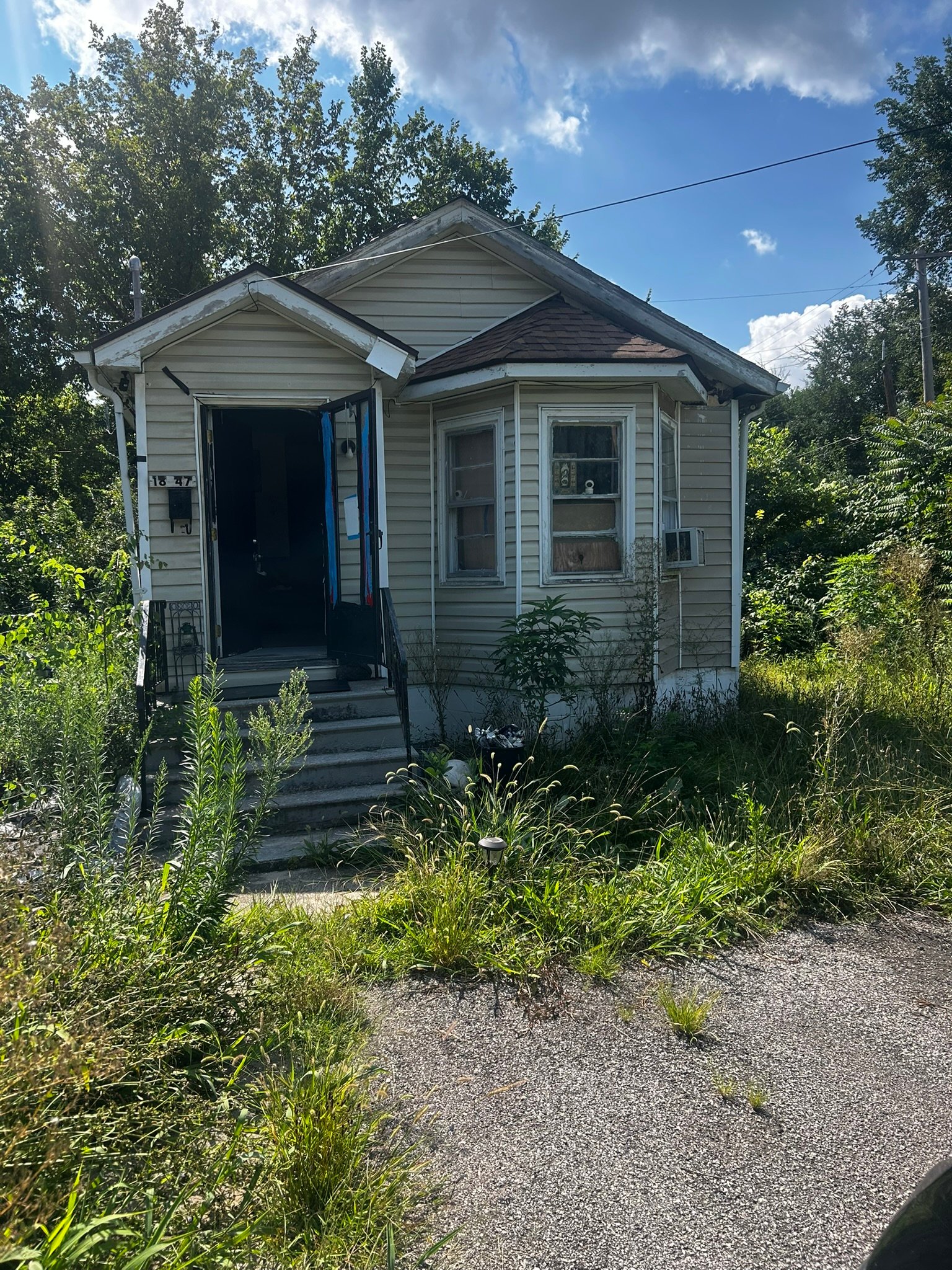 St. Louis House: 1847 N 56th St East