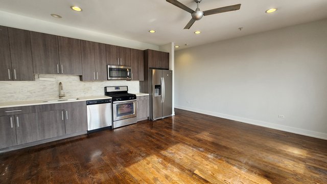 Chicagp Condo: 4428 N Sheridan