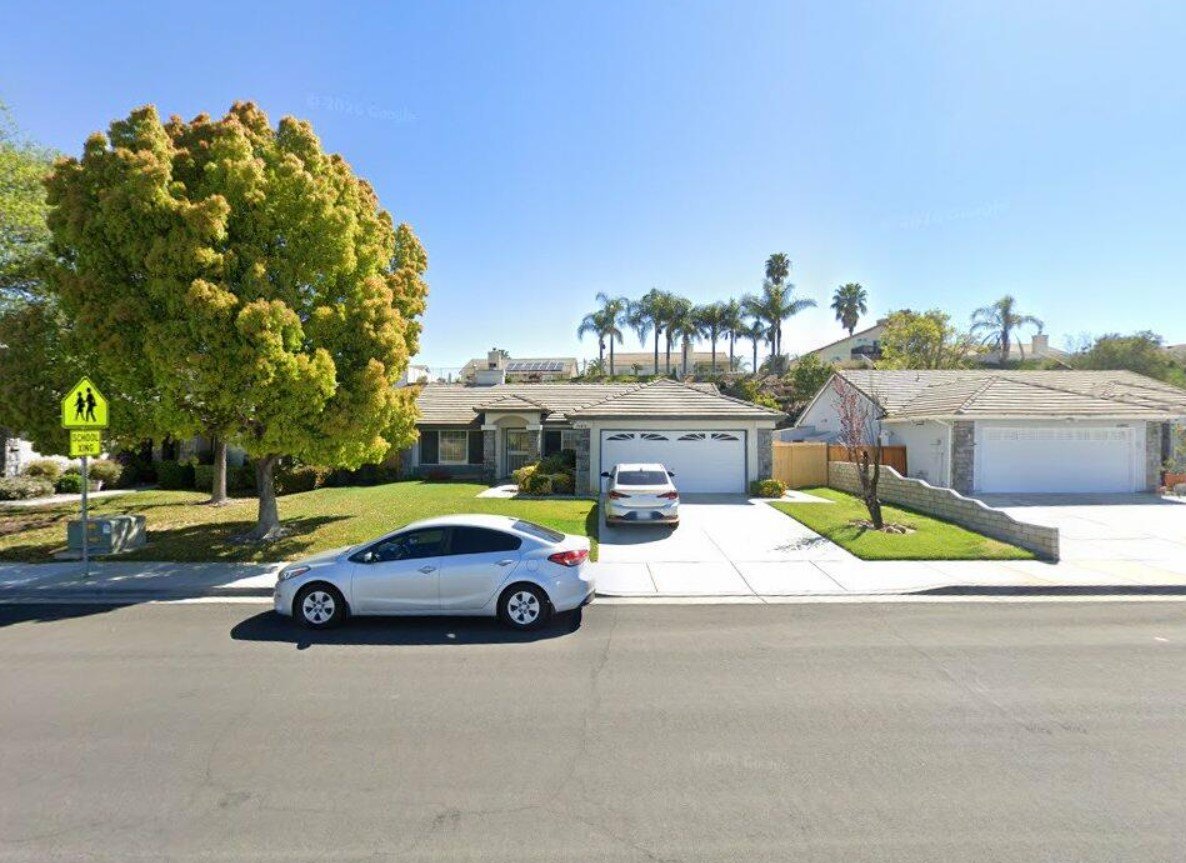 Los Angeles House: 2635 Brighton Ave