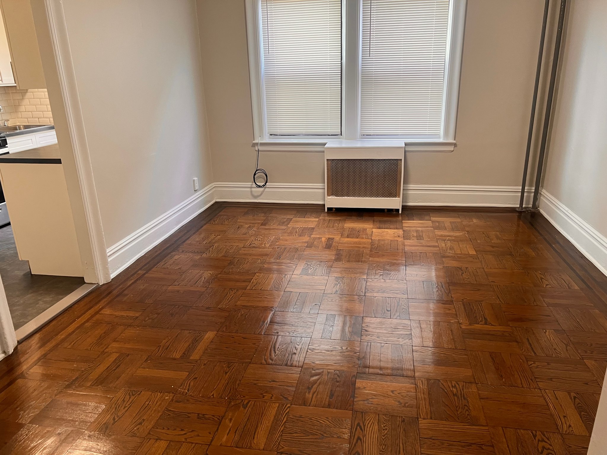 Jersey city Apartment: 93 fairview ave