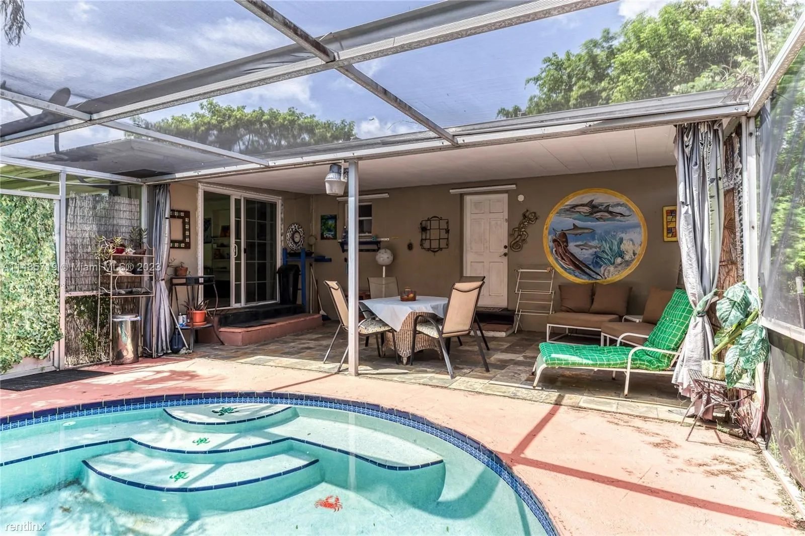 Hollywood House: 1626 Liberty st