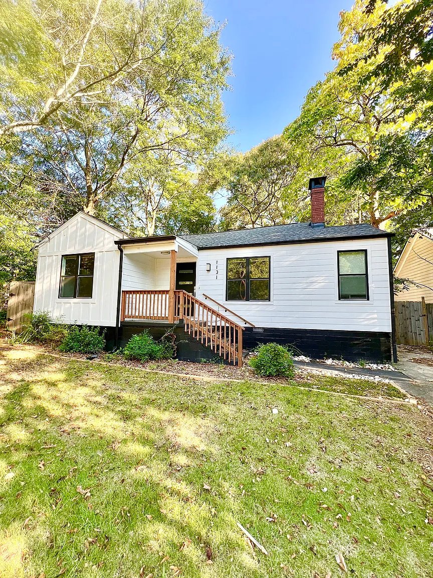 Atlanta House: 1131 Regent St SW