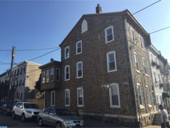 Philadelphia Townhome: 181 Dupont St
