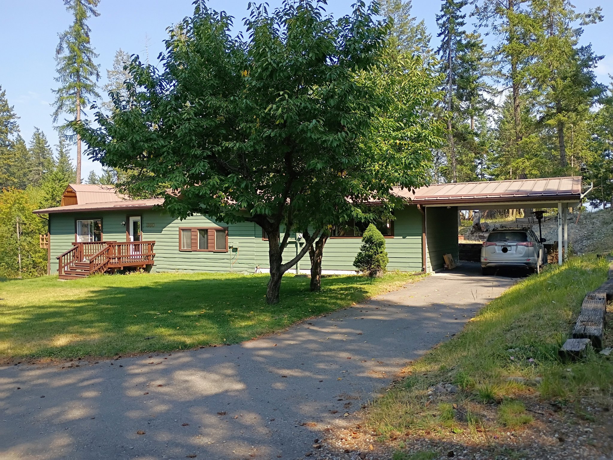 Lakeside House: 360 Stoner Creek Rd