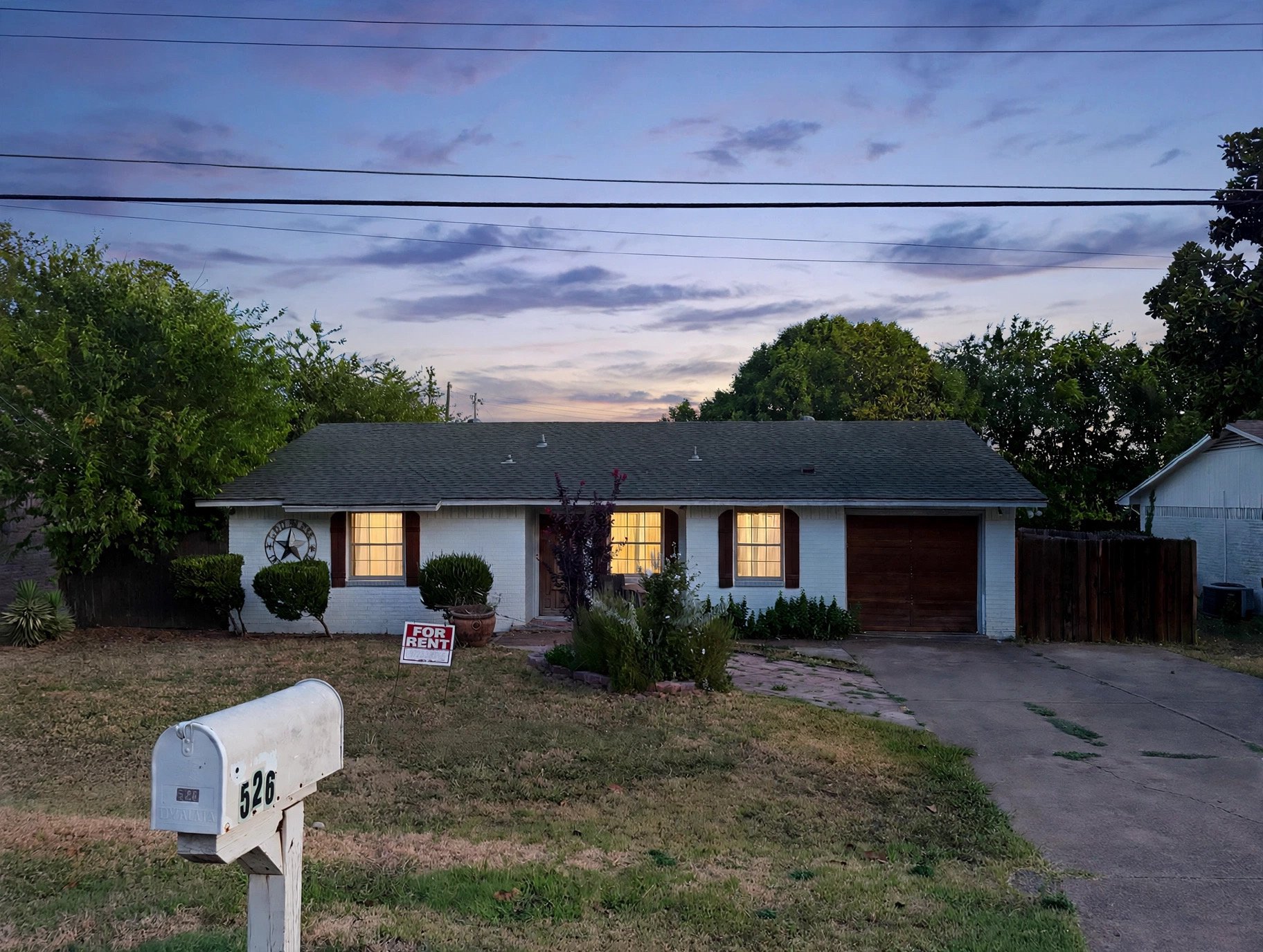 Duncanville House: 526 Pebble Rd