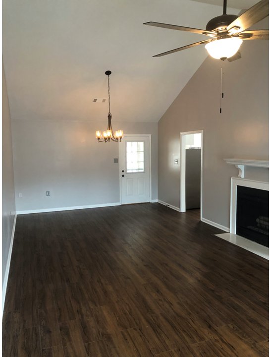 Greenwood Townhome: 313 Grace Street